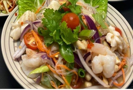 5. Thai Spicy Noodle Salad  Spicy🌶️🌶️🌶️